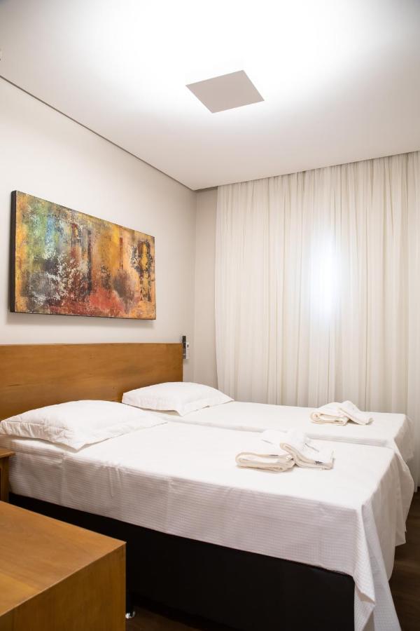 Espaco 250 - Apto Mobiliado, 3 Quartos, Sendo Uma Suite, Banheiro Social, Cozinha Completa, Sala De Estar, Ar Condicionado, Tv E Internet Tiradentes Esterno foto